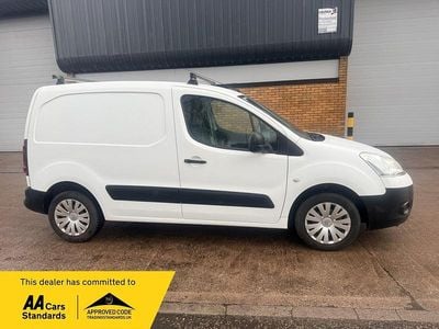 Used Citroën Berlingo 75 HP (55 kW) 2013 White MPV