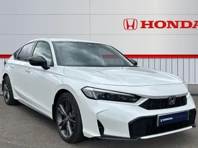 Used Honda Civic Hybrid 184 HP (135 kW) 2025 Premium paint  platinum white Hatchback
