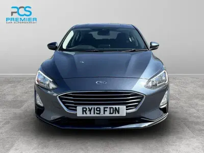 Używany Ford Focus Zetec 125 KM (91 kW) 2019 Niebieski Hatchback