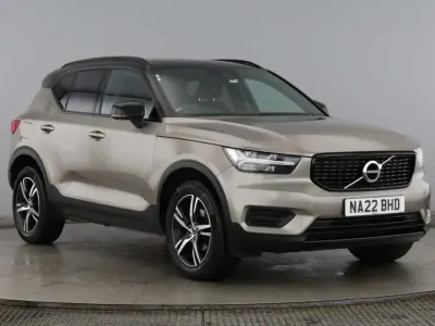 Used Volvo XC40 R-Design 161 HP (118 kW) 2022 SUV