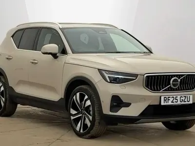 Used Volvo XC40 Ultra 2025 Gold SUV