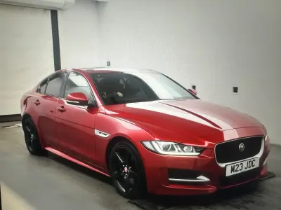 Used Jaguar XE R-Sport 240 HP (176 kW) 2016 Red Sedan