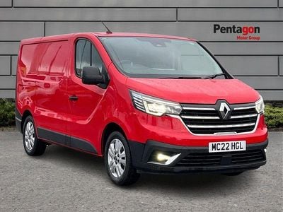 Used Renault Trafic 130 HP (95 kW) 2022 Red  MPV