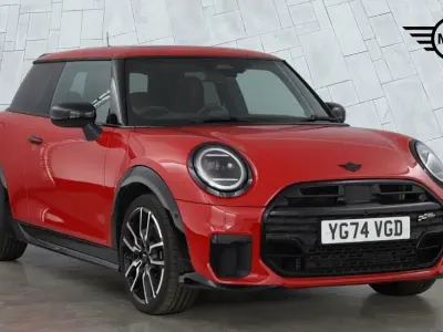 Used Mini Cooper Hatch 154 HP (113 kW) 2024 Red Hatchback