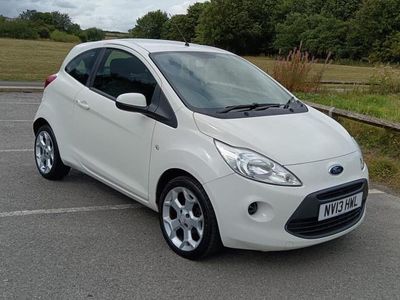Used Ford Ka 69 HP (50 kW) 2013 White Hatchback
