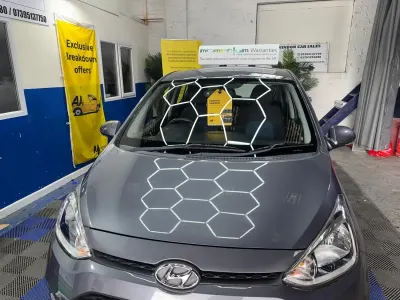 Usado Hyundai i10 Premium 87 HP (63 kW) 2016 Cinzento Citadino