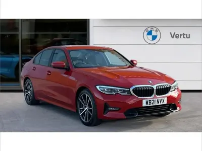 Used BMW 330 Sport Line 258 HP (189 kW) 2021 Red Sedan