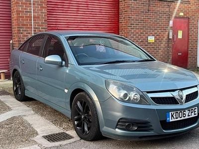 Used Vauxhall Vectra SRi 138 HP (101 kW) 2006 Grey Hatchback