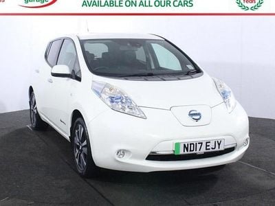 Begagnad Nissan Leaf Tekna 80 kW (109 HK) 2017 Vit Halvkombi