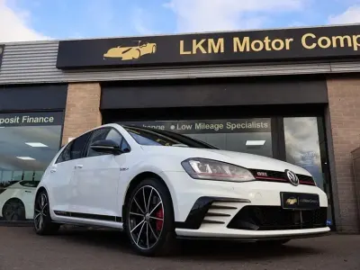 Used VW Golf VII GTI Clubsport 40 261 HP (191 kW) 2017