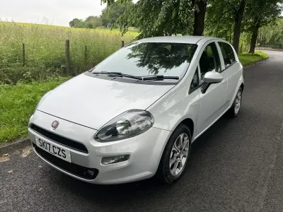 Used Fiat Punto Easy Plus 69 HP (50 kW) 2017 Grey Hatchback
