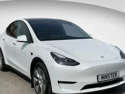 Używany Tesla Model Y Long Range AWD 286 kW (389 KM) 2025 SUV