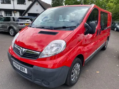 Gebraucht Vauxhall Vivaro 115 PS (84 kW) 2014 Rot Van / Kleinbus