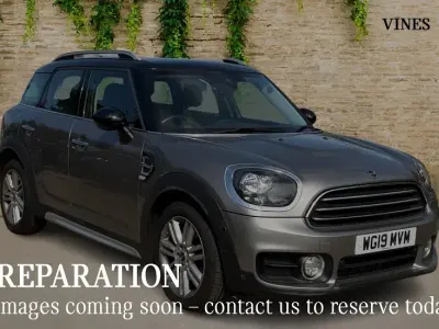 Used Mini Cooper Countryman Exclusive 134 HP (98 kW) 2019 Silver SUV