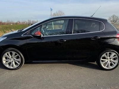 Used Peugeot 208 Roland Garros 110 HP (80 kW) 2016 Black Hatchback