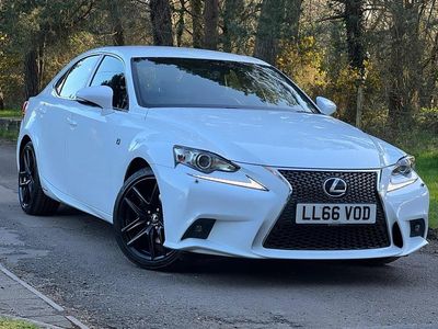 Used Lexus IS300h Sport Line 223 HP (164 kW) 2016 White Sedan