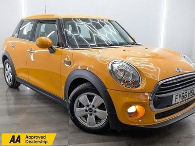 Usado Mini Cooper D Hatch 116 CV (85 kW) 2017 Utilitario