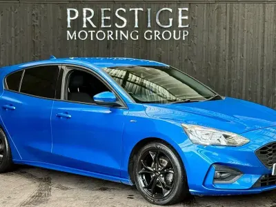 Used Ford Focus ST-Line 125 HP (91 kW) 2018 Blue Hatchback