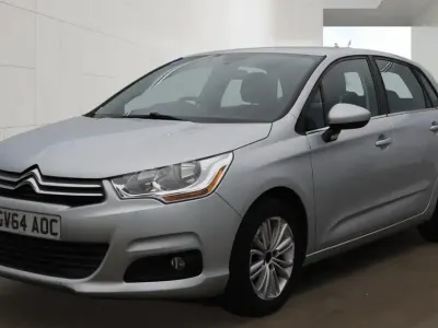 Begagnad Citroën C4 VTR Sport 2015 Silver Halvkombi