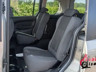 Used Ford Tourneo Connect Titanium 2016 Silver MPV