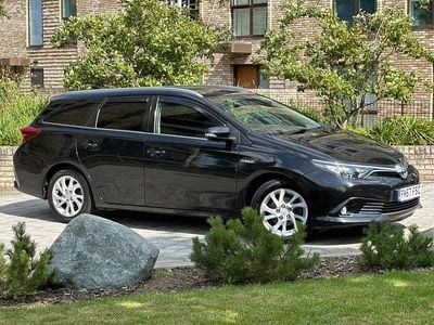 Toyota Auris Hybrid