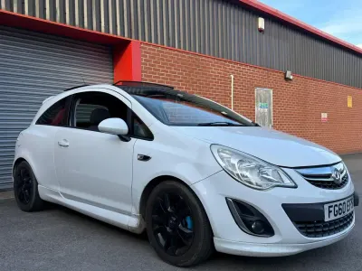 Used Vauxhall Corsa 2010 White Hatchback