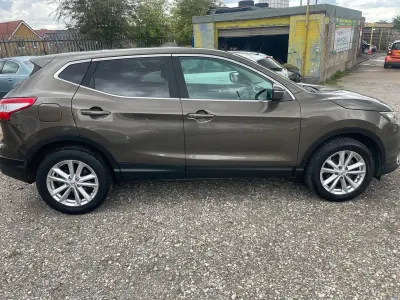 Used Nissan Qashqai Acenta Premium 2014 Beige SUV