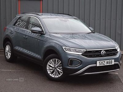 Used VW T-Roc Life 150 HP (110 kW) 2023 Blue SUV