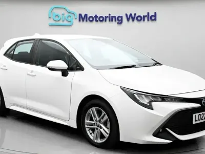 Używany Toyota Corolla 122 KM (89 kW) 2022 Hatchback