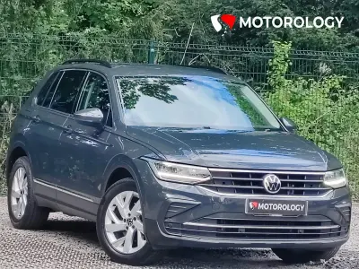 Usado VW Tiguan S 150 CV (110 kW) 2021 Gris SUV