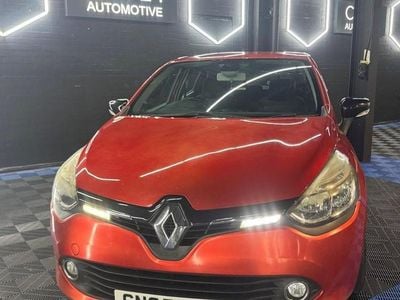 Red Used 2015 Renault Clio IV Dynamique Hatchback | £1,999 (Super price)