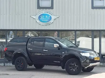 Used Mitsubishi L200 175 HP (128 kW) 2013 Black Pickup