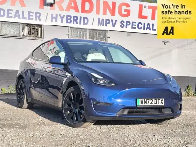 Begagnad Tesla Model Y 75 kW (102 HK) 2022 Blå SUV