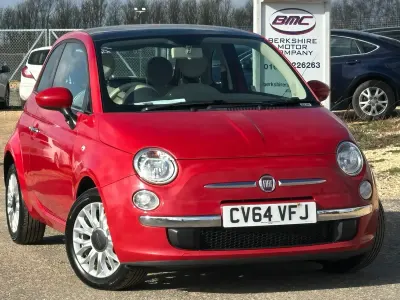 Begagnad Fiat 500 Lounge 69 HK (50 kW) 2014 Röd Halvkombi