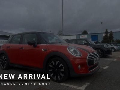 Used Mini Cooper Exclusive 134 HP (98 kW) 2019 Orange Hatchback