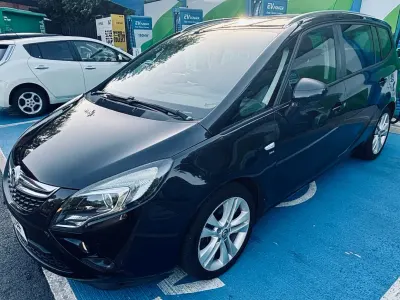 Used Vauxhall Zafira SRi 2014 Black MPV