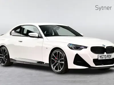 Gebraucht BMW 220 M Sport 181 PS (133 kW) 2024 Weiß Coupé