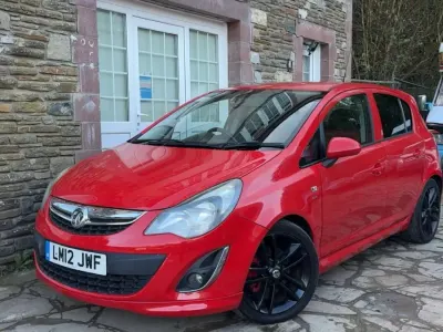Second-hand Vauxhall Corsa SRi 2012 Roșu Hatchback