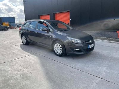Used Vauxhall Astra S 130 HP (95 kW) 2013 Grey Estate
