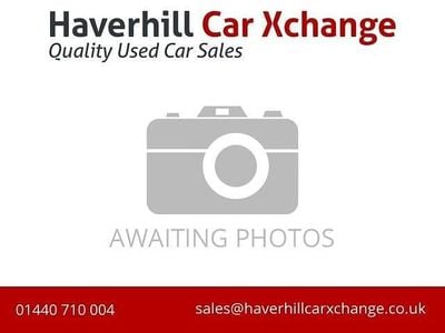 Used Ford Focus Zetec 120 HP (88 kW) 2021 White Hatchback