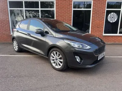 Używany Ford Fiesta Titanium 2020 Szary Hatchback