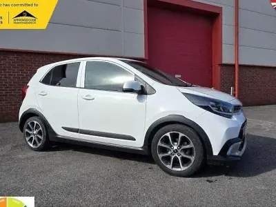Used Kia Picanto X-Line 67 HP (49 kW) 2022 White Hatchback