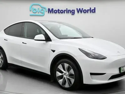Used Tesla Model Y Standard Range 219 kW (299 HP) 2024 White SUV