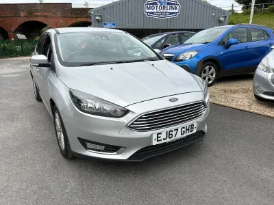 Used Ford Focus Titanium 125 HP (91 kW) 2017 Silver Hatchback