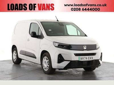 Used Vauxhall Combo 100 kW (136 HP) 2024 White MPV