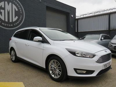 Used Ford Focus Zetec 120 HP (88 kW) 2017 White Estate
