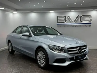 Begagnad Mercedes C200