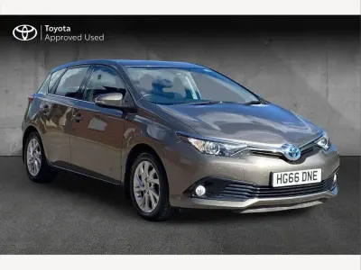 Used Toyota Auris Hybrid
