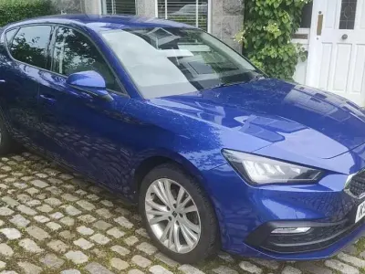 Used Seat Leon SE Dynamic 2021 Blue Hatchback