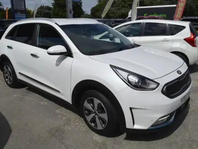Used Kia Niro 141 HP (103 kW) 2017 White SUV